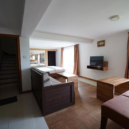 Bison Inn Ketti Zewnętrze zdjęcie